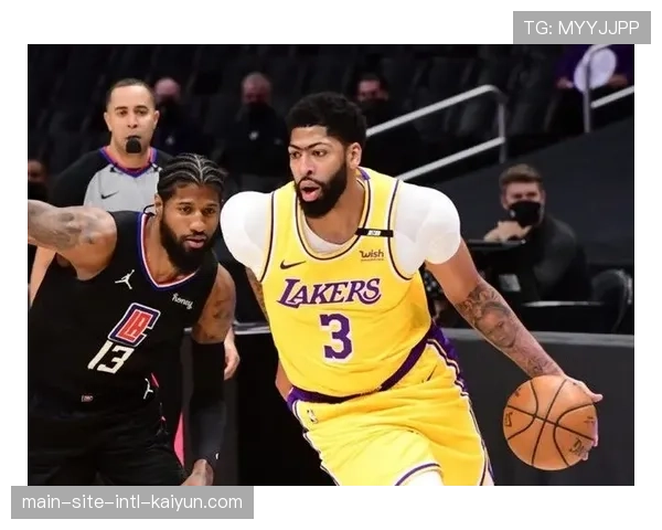 湖人防守体系崩塌暴露结构性问题 轮转迟缓换防混乱成弱点 湖人防守体系崩塌暴露结构性问题 轮转迟缓换防混乱成弱点